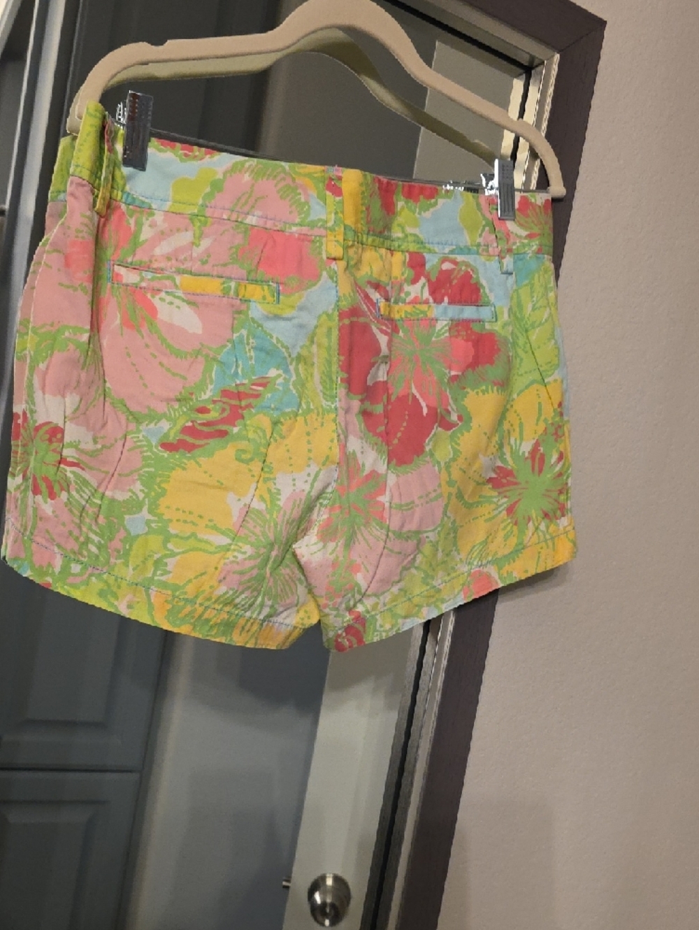 Lilly Pulitzer Tropical Pastel Floral High-Waist Shorts - Picture 12 of 12
